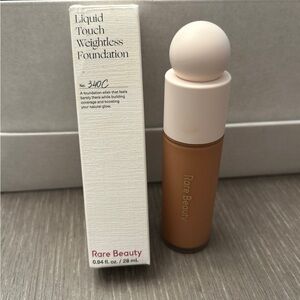 Rare‎ Beauty Tan Liquid Foundation Medium Coverage